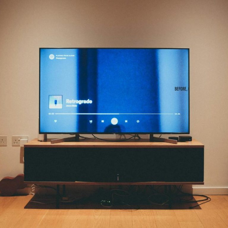 televisie tegen stof beschermen